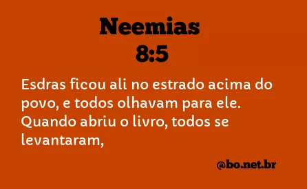 Neemias 8:5 NTLH